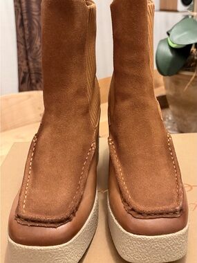 Vintage Havana Chestnut Suede Platform Ankle Boots
